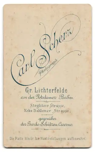 Fotografie Carl Scherz, Gr. Lichterfelde, Steglitzer Strasse, Bub mit Segelohren in Matrosenanzug