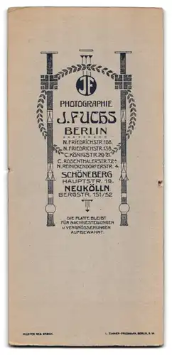 Fotografie J. Fuchs, Berlin-N., Friedrichstr. 108, Portrait junger Herr im Anzug mit Krawatte