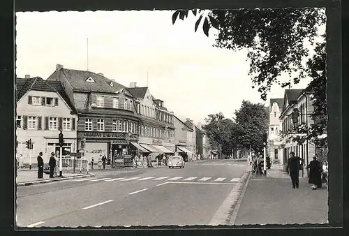 AK Langenfeld /Rhld., Strassenkreuzung mit Geschäften