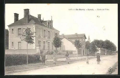 AK Levet, Ecole de Filles