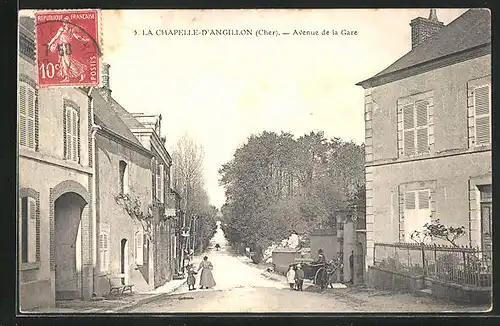 AK La Chapelle-D`Angillon, Avenue de la Gare