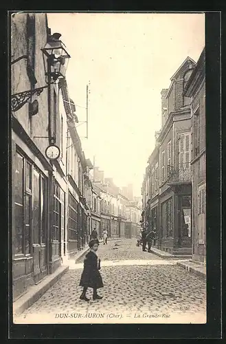 AK Dun-sur-Auron, La Grande Rue