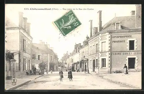AK Châteaumeillant, Cue prise de la Rue des Ecoles