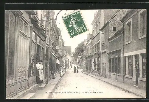 AK Mehun-sur-Yèvre, Rue Jeanne d`Arc