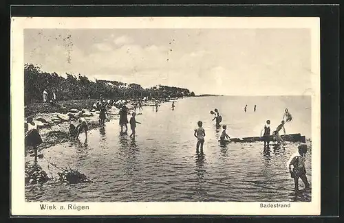 AK Wiek a. Rügen, Kinder am Badestrand