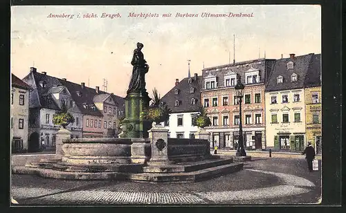 AK Annaberg /Erzgeb., Marktplatz mit Barbara Uttmann-Denkmal