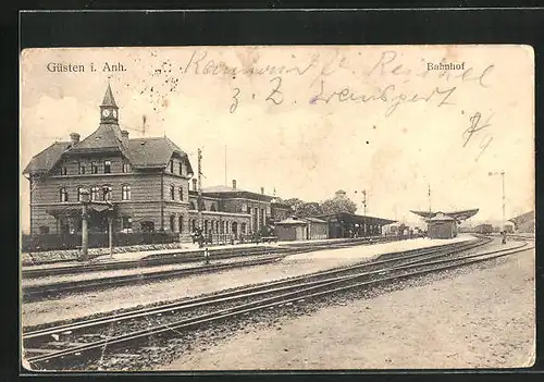 AK Güsten i. Anh., Ansicht des Bahnhofs von den Gleisen aus gesehen