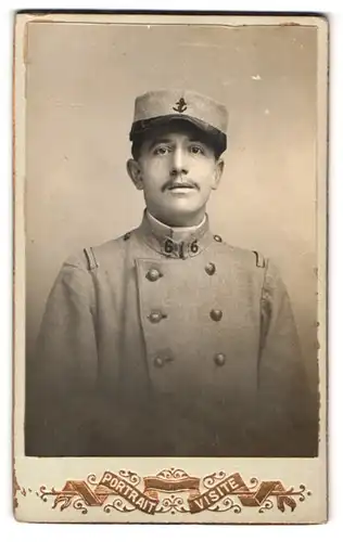 Fotografie unbekannter Fotograf und Ort, Französischer Marine-Infanterist in Uniform, Rgt. 6