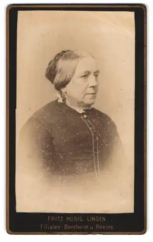 Fotografie Fritz Hüsig, Lingen, Portrait ältere Dame mit Hochsteckfrisur