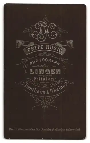 Fotografie Fritz Hüsig, Lingen, Portrait junger Herr in modischer Kleidung