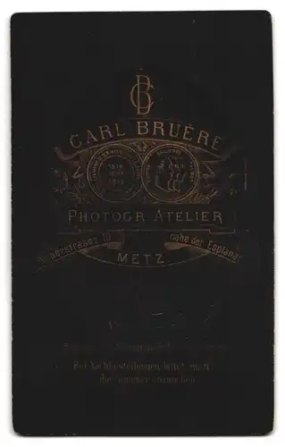 Fotografie Carl Bruere, Metz, Römerstr. 10, Offizier der Central-Turn-Anstalt in Uniform zum Sommerkurs 1877