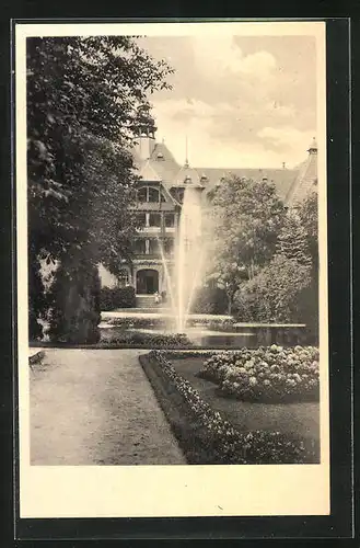 AK Bad Altheide, Fontaine und Teich vor dem Kurhaus