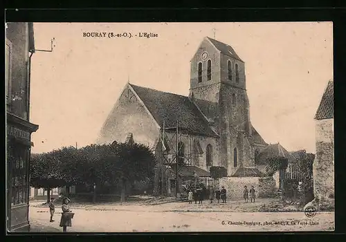 AK Bouray, L`Èglise