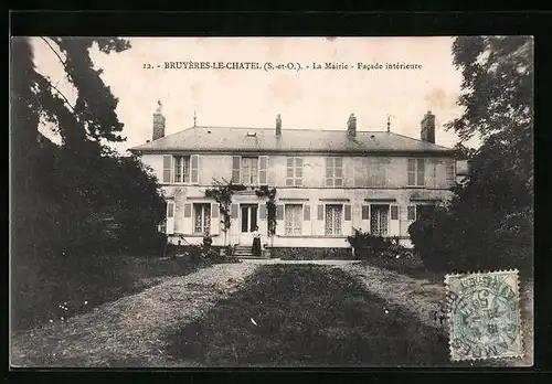 AK Bruyères-le-Chatel, La Mairie - Facade intèrieur