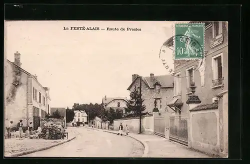 AK La Fertè-Alais, Route de Presles, Strassenpartie