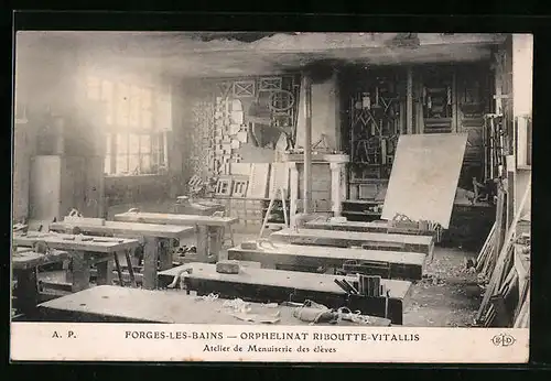 AK Forges-les-Bains, Orphelinat Riboutte-Vitallis, Atelier de Menuiserie des èlèves