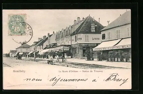 AK Montlhèry, La Route d`Orlèans-Station du Tramway