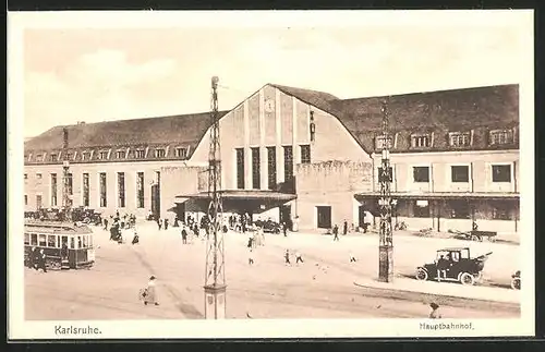 AK Karlsruhe, Hauptbahnhof, Vorplatz mit Strassenbahn
