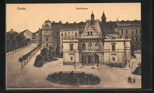 AK Znaim, Stadttheater aus der Vogelschau