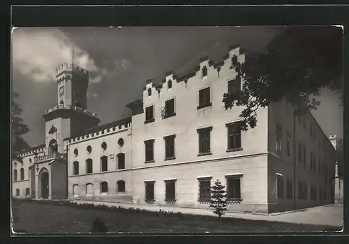 AK Sokolnice, Zámek