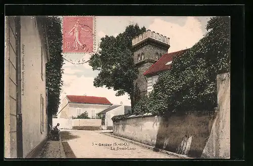 AK Grigny, La Demi-Lune