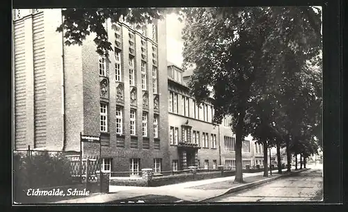 AK Eichwalde, Schule