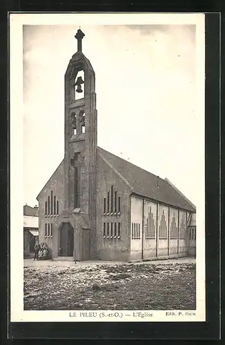 AK Le Pileu, l'Eglise