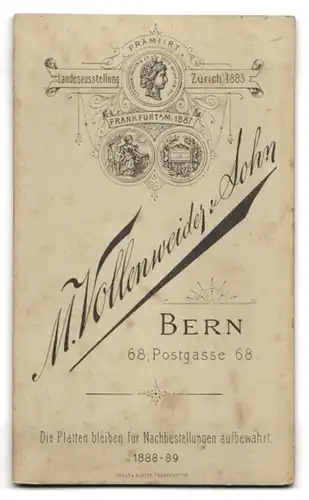 Fotografie M. Vollenweider & Sohn, Bern, Postgasse 68, Knabe & Burschen zünftig gekleidet