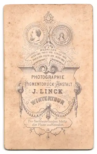 Fotografie J. Linck, Winterthur, Portrait Bursche trägt zünftigen Anzug