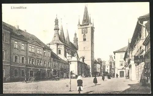 AK Leitmeritz / Litomerice, Strassenpartie mit Hotel