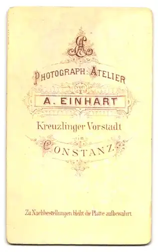 Fotografie A. Einhart, Konstanz-Kreuzlinger Vorstadt, Charmanter Herr im Anzug mit Fliege