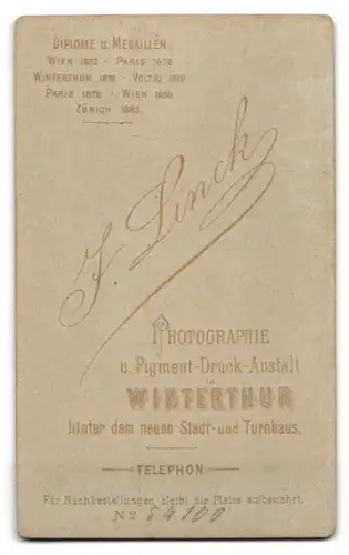 Fotografie J. Linck, Winterthur, Junger Herr in modischer Kleidung