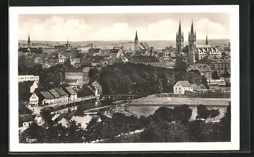 AK Eger, Ortsansicht mit Kirche und Flusspartie