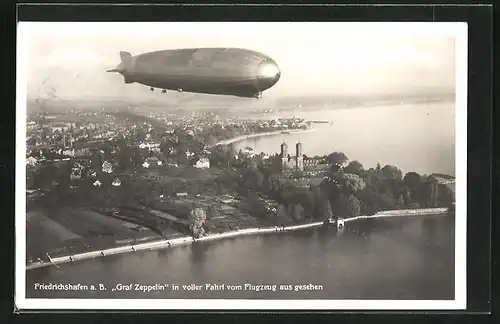 AK Friedrichshafen am Bodensee, Fliegeraufnahme vom Graf Zeppelin