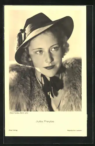 AK Schauspielerin Jutta Freybe mit Hut