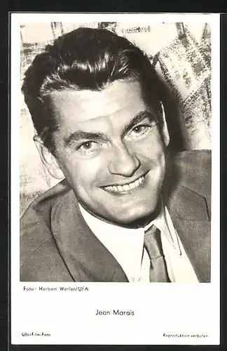 AK Schauspieler Jean Marais mit breitem Lächeln