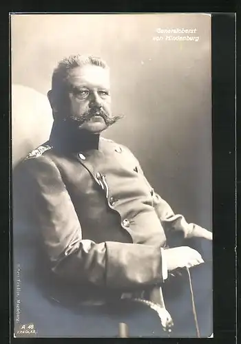 AK Generaloberst Paul von Hindenburg mit Blick in die Kamera