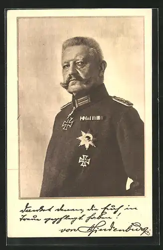 AK Paul von Hindenburg mit Eisernem Kreuz und ernstem Blick