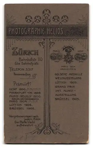 Fotografie Helios, Zürich, Bahnhofstrasse 110, Schöne Dame im hochgeschlossenen Kleid