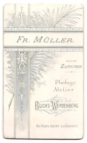 Fotografie Fr. Müller, Buchs, Junger Herr blickt zur Seite