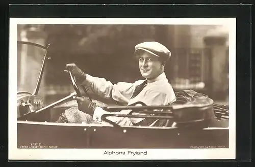 AK Schauspieler Alphons Fryland im Auto