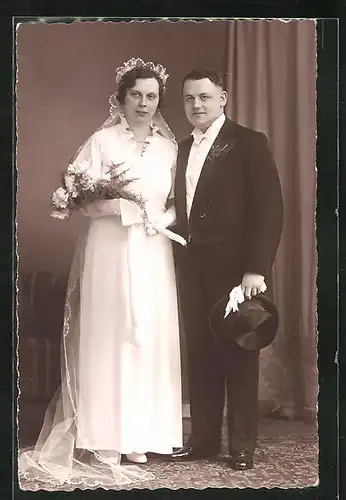 Foto-AK Bürgerliches Hochzeitspaar