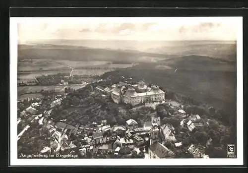 AK Augustusburg i. Erzgeb., Fliegeraufnahme mit Schloss