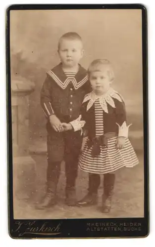 Fotografie J. Zurkrich, Altstätten, Kinderpaar in modischer Kleidung