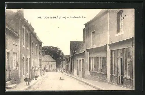 AK Ivoy-le-Pré, La Grande Rue