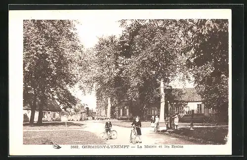 AK Germigny-L`Exempt, La Mairie et les Ecoles