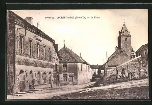 AK Lucenay-le.Duc, La Place