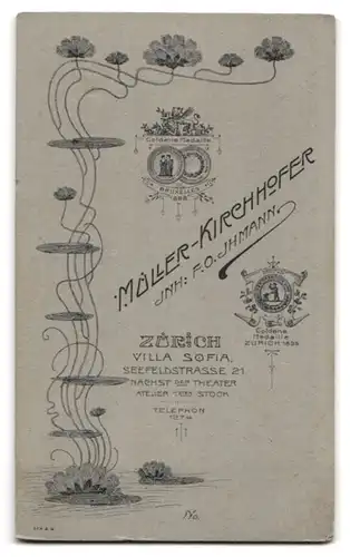 Fotografie Müller-Kirchhofer, Zürich, Seefeldstrasse 21, junge Dame mit Hochsteckfrisur und Brosche