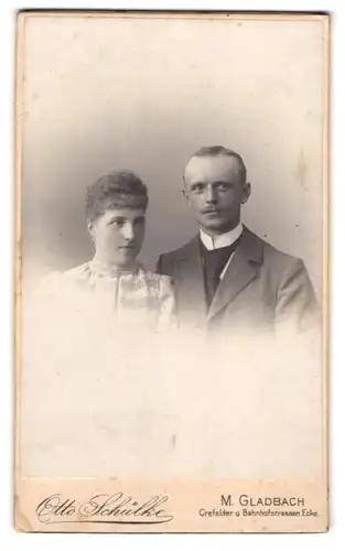 Fotografie Otto Schülke, M.-Gladbach, Crefelderstrasse, Mittelständisches Paar im Portrait