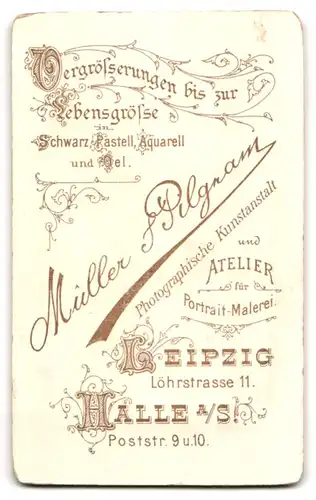 Fotografie Müller & Pilgram, Leipzig, Löhrstrasse 11, Junge Dame mit Medaillonhalskette